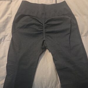 🔥💯BOGO- Yeoreo Dark Green Seamless Leggings